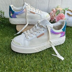 Tory Burch
Women Ladybug Lace Up Low Top Sneakers White Iridescent /Coral Blue